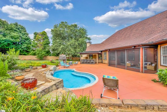 15 Fox Hunt Lane, Greer, SC 29651