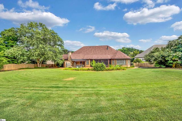 15 Fox Hunt Lane, Greer, SC 29651