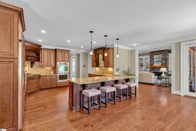 15 Fox Hunt Lane, Greer, SC 29651