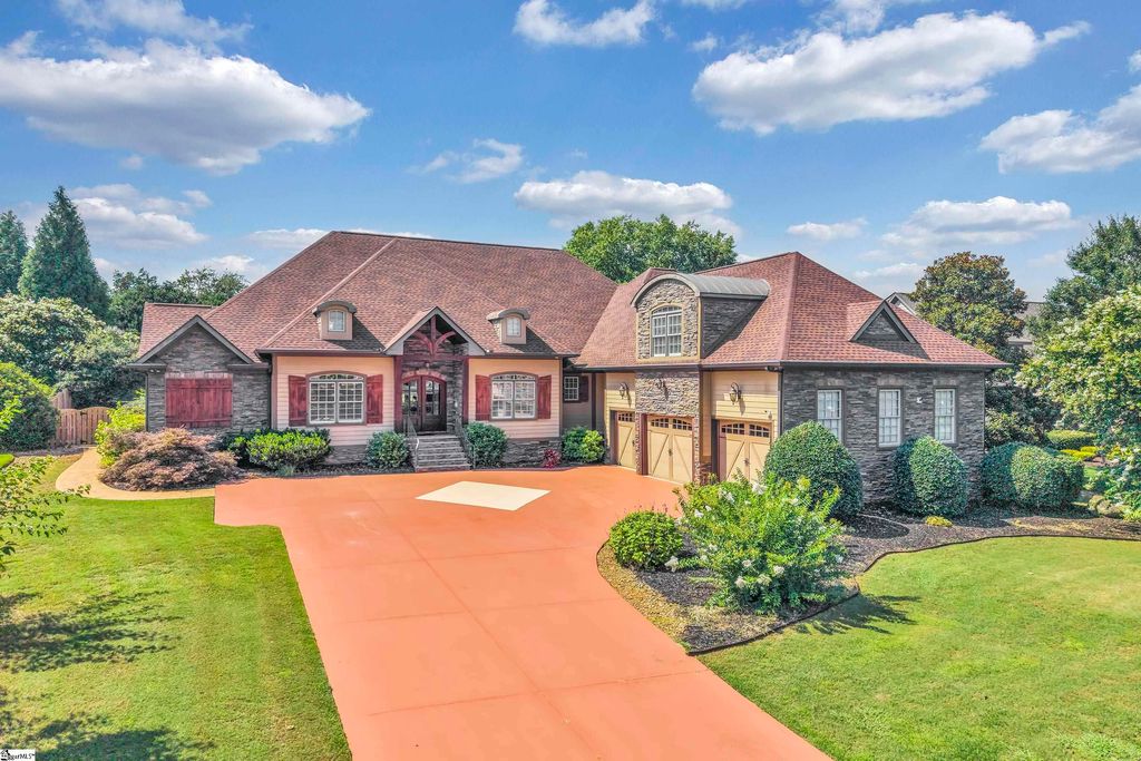 15 Fox Hunt Lane, Greer, SC 29651