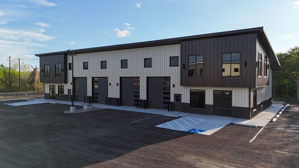 2720 Ranger Highway suite 103, Weatherford, TX 76086