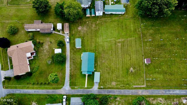 207 Charles Street, Hampton, TN 37658