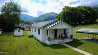 207 Charles Street, Hampton, TN 37658