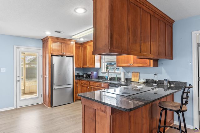 221 Wembley Drive, Warner Robins, GA 31088