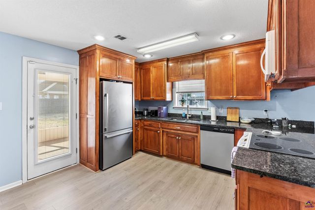 221 Wembley Drive, Warner Robins, GA 31088