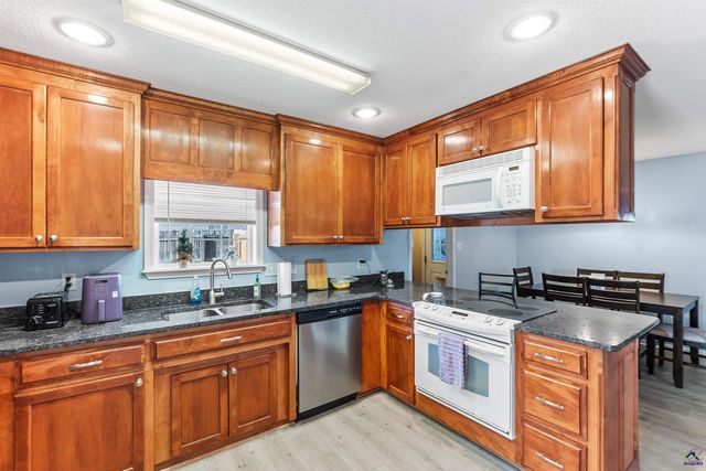 221 Wembley Drive, Warner Robins, GA 31088