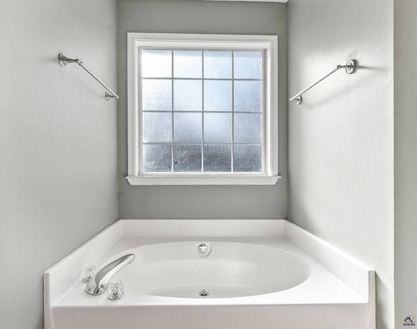 221 Wembley Drive, Warner Robins, GA 31088