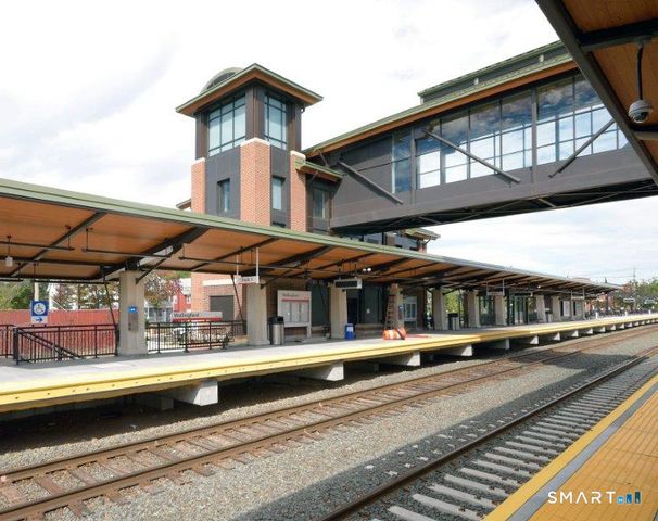 15 Anna Drive, Wallingford, CT 06492