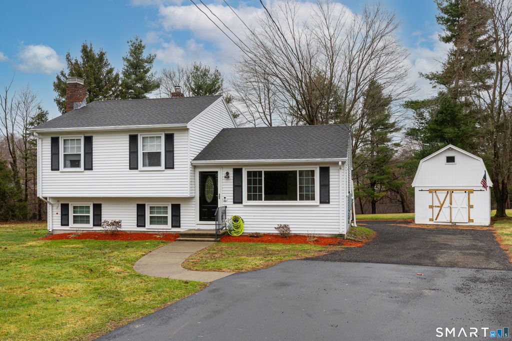 15 Anna Drive, Wallingford, CT 06492