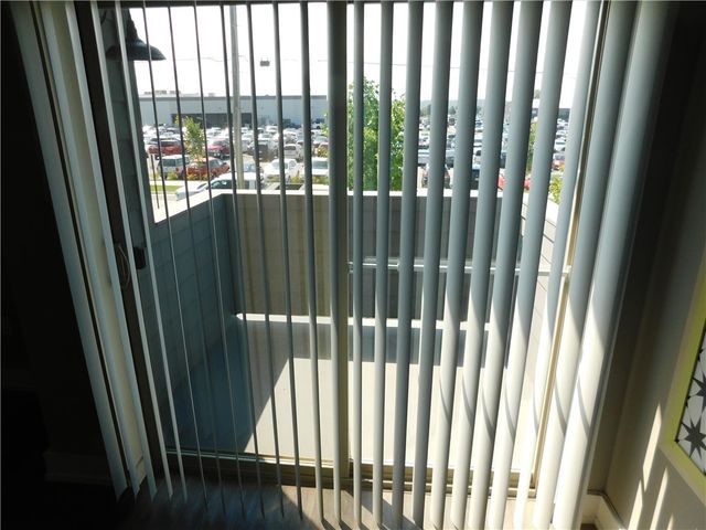 2240 W Moore Lane, Fayetteville, AR 72704