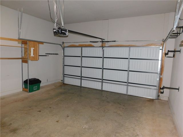 2240 W Moore Lane, Fayetteville, AR 72704