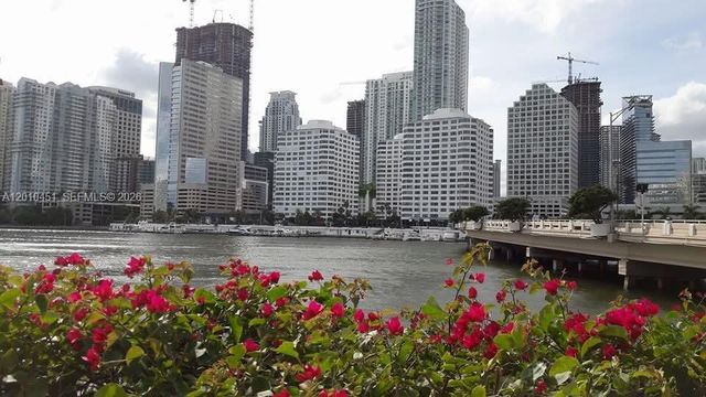 999 Brickell Bay Dr 805, Miami, FL 33131