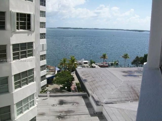 999 Brickell Bay Dr 805, Miami, FL 33131