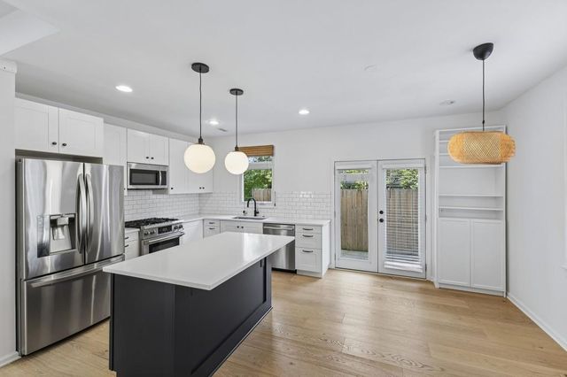 846 Saint Charles Avenue NE B, Atlanta, GA 30306