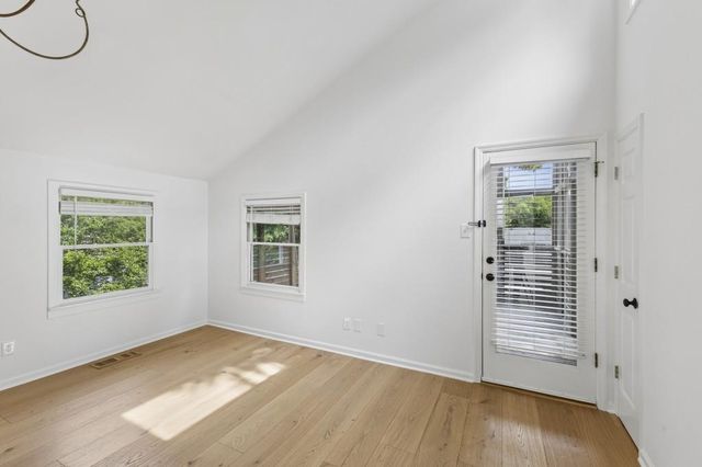 846 Saint Charles Avenue NE B, Atlanta, GA 30306