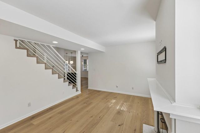 846 Saint Charles Avenue NE B, Atlanta, GA 30306
