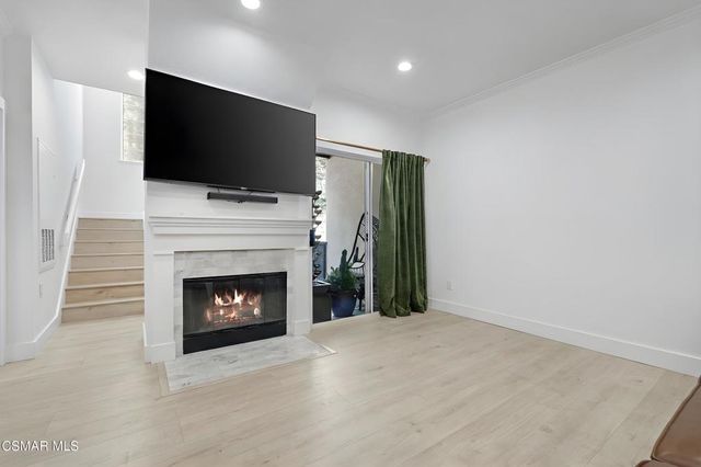 5473 Spanish Oak Lane G, Oak Park, CA 91377