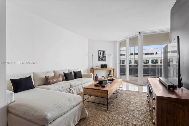 4779 Collins Ave 1908, Miami Beach, FL 33140