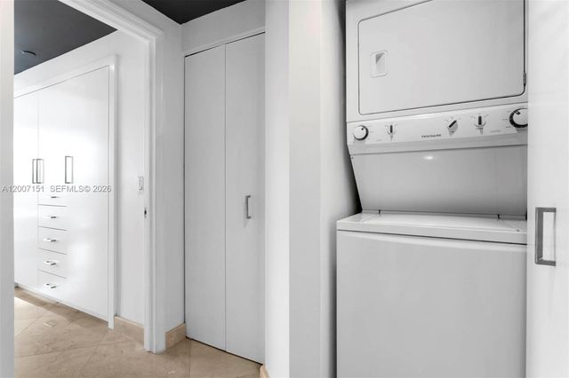 4779 Collins Ave 1908, Miami Beach, FL 33140