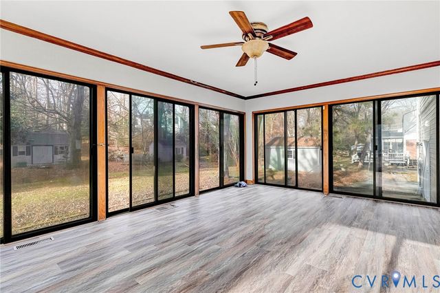 10247 Finlandia Ln, Mechanicsville, VA 23116