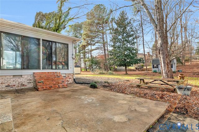 10247 Finlandia Ln, Mechanicsville, VA 23116