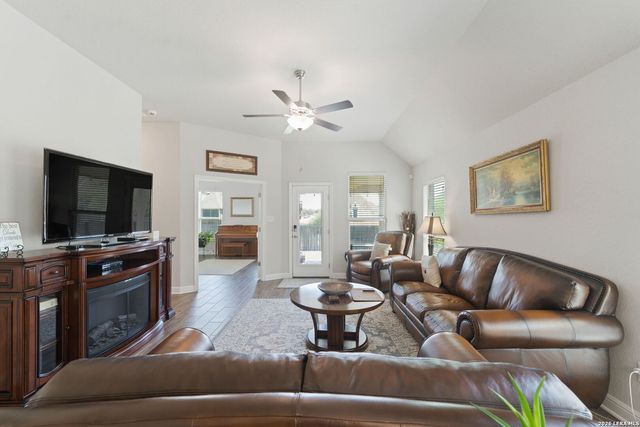 340 Cortijo, Cibolo, TX 78108