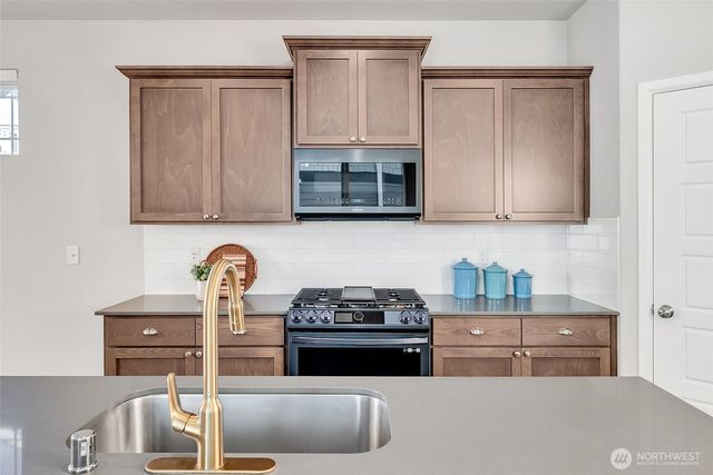 32359 Tolmie Lane, Black Diamond, WA 98010