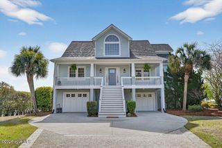 191 Howards Lane, Hampstead, NC 28443