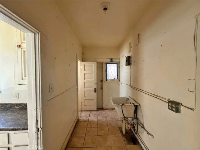 2510 3rd Avenue, Los Angeles, CA 90018
