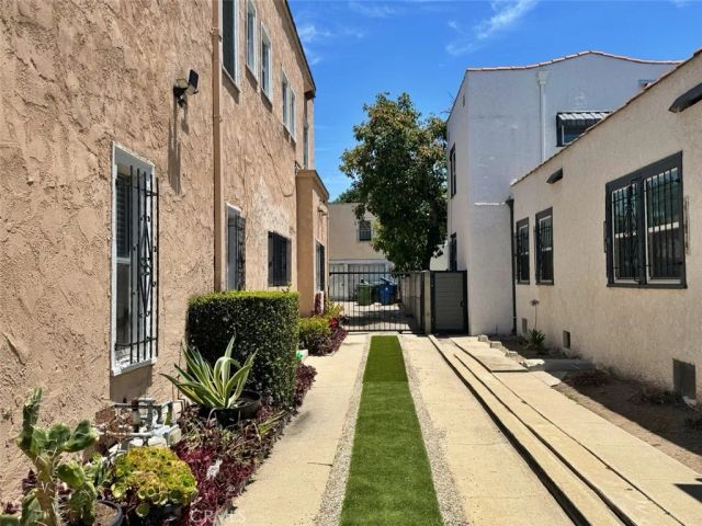 2510 3rd Avenue, Los Angeles, CA 90018