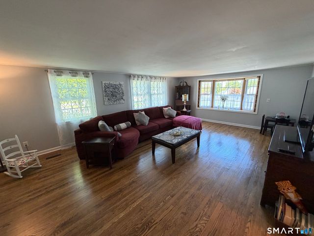 214 North Hoadley Street, Naugatuck, CT 06770