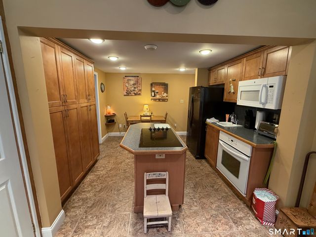 214 North Hoadley Street, Naugatuck, CT 06770