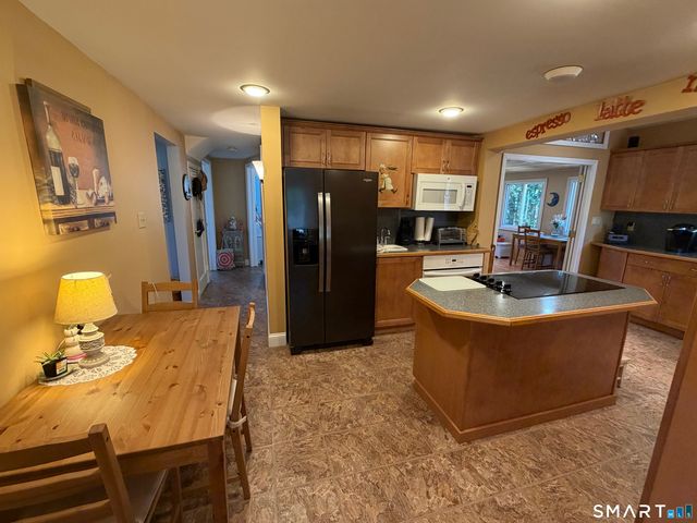 214 North Hoadley Street, Naugatuck, CT 06770