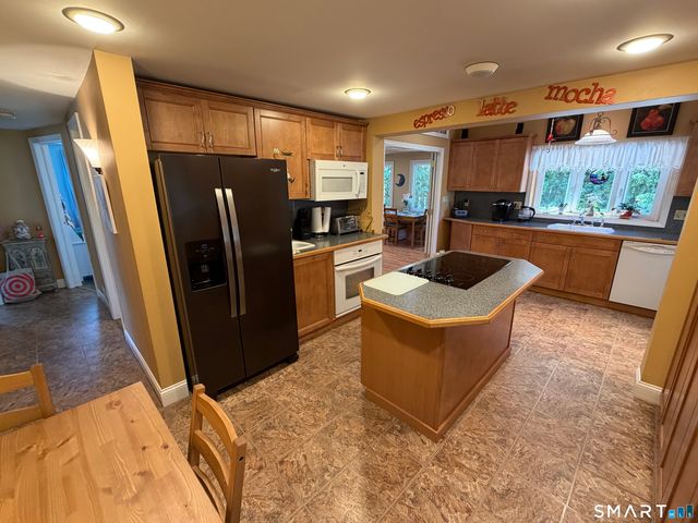 214 North Hoadley Street, Naugatuck, CT 06770