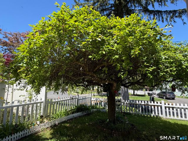 214 North Hoadley Street, Naugatuck, CT 06770