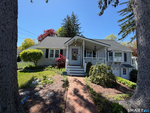 214 North Hoadley Street, Naugatuck, CT 06770