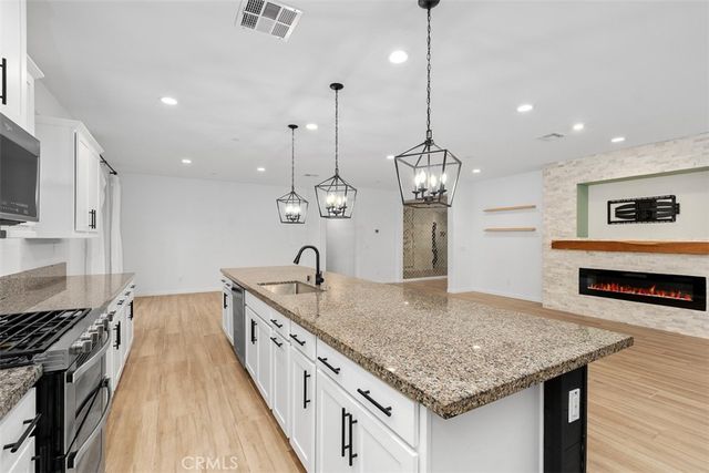 29120 Tanoak, Lake Elsinore, CA 92530