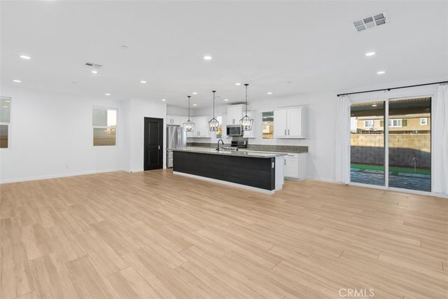 29120 Tanoak, Lake Elsinore, CA 92530