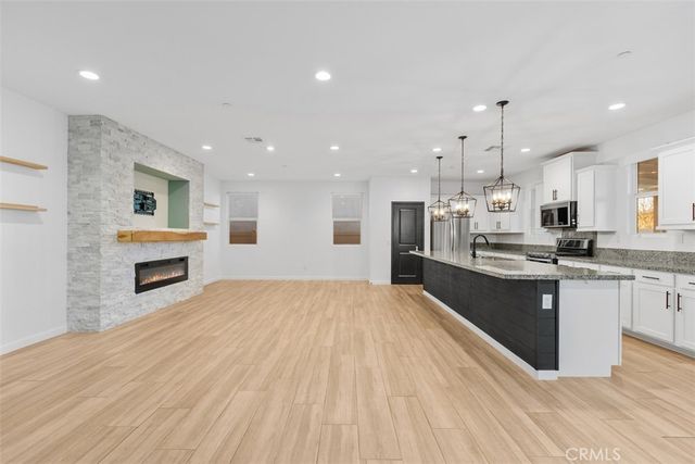 29120 Tanoak, Lake Elsinore, CA 92530