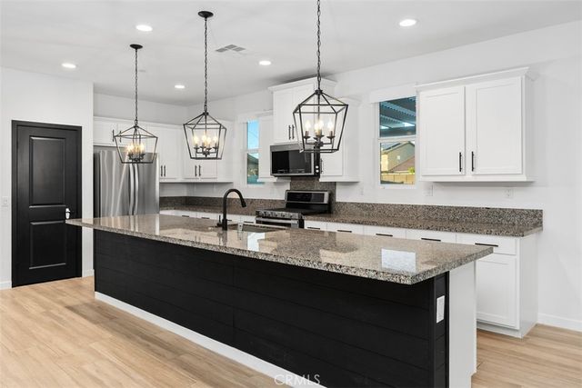 29120 Tanoak, Lake Elsinore, CA 92530