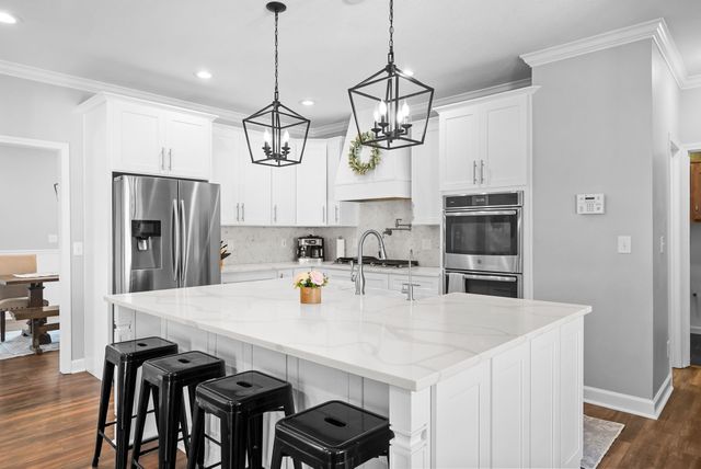 1509 Rembrandt Dr, Clarksville, TN 37040