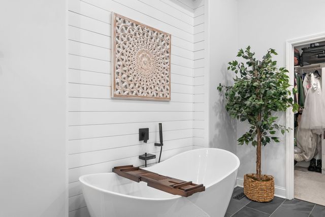 1509 Rembrandt Dr, Clarksville, TN 37040