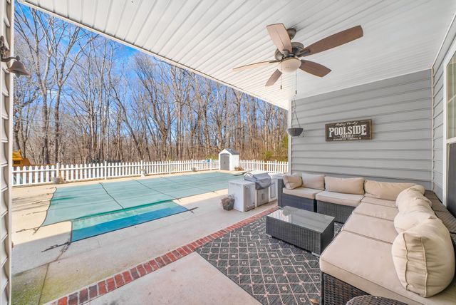 1509 Rembrandt Dr, Clarksville, TN 37040