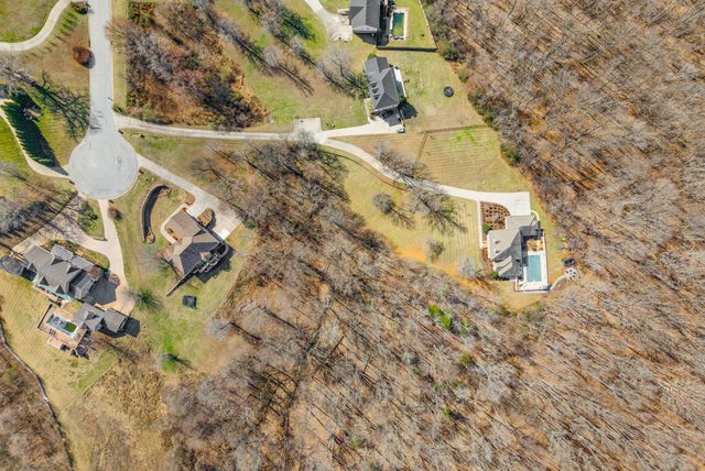 1509 Rembrandt Dr, Clarksville, TN 37040