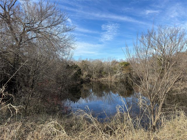 109 Colonial Creek Lane, Weatherford, TX 76088