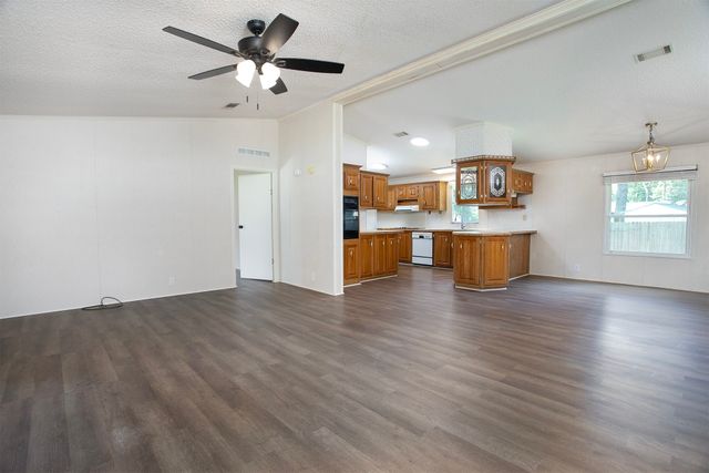 20573 Kingsley Circle, Chandler, TX 75758