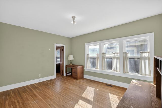 939 N Litchfield Ave, Wichita, KS 67203