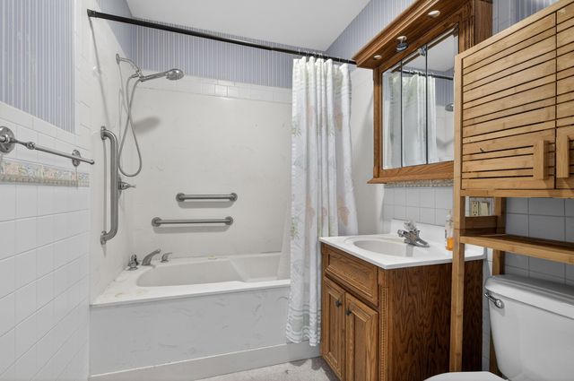 939 N Litchfield Ave, Wichita, KS 67203