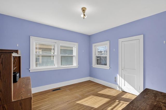 939 N Litchfield Ave, Wichita, KS 67203