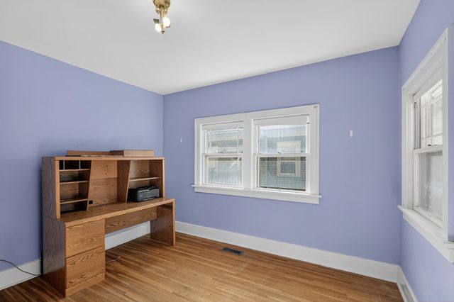 939 N Litchfield Ave, Wichita, KS 67203